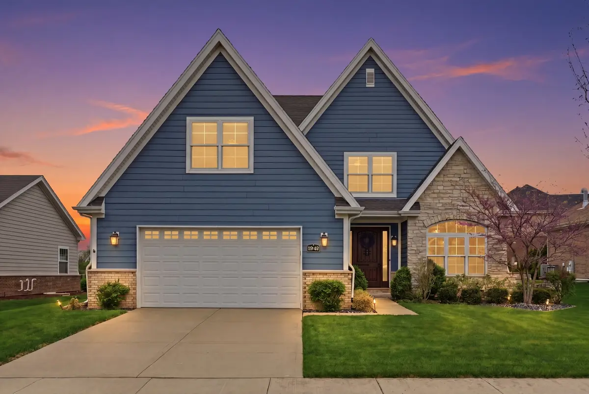 13042 Birch Path CT, Lemont, IL 60439