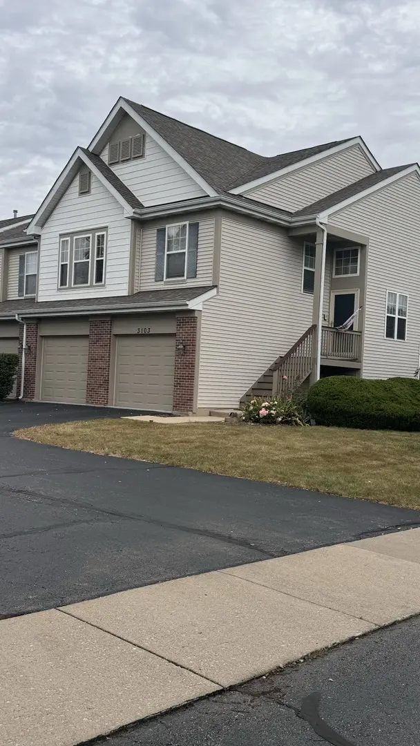 3103 Saganashkee LN, Naperville, IL 60564