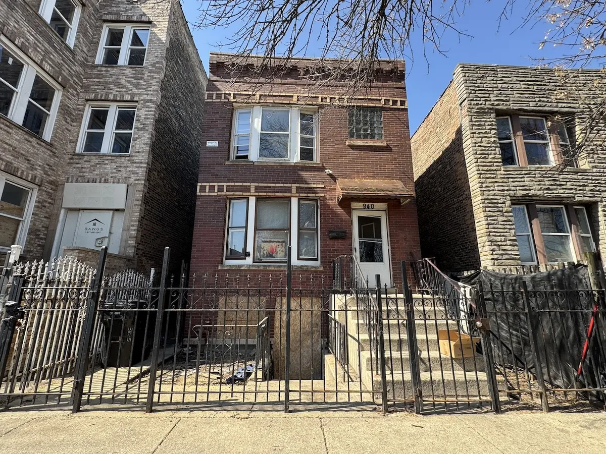 940 N Hamlin AVE, Chicago, IL 60651
