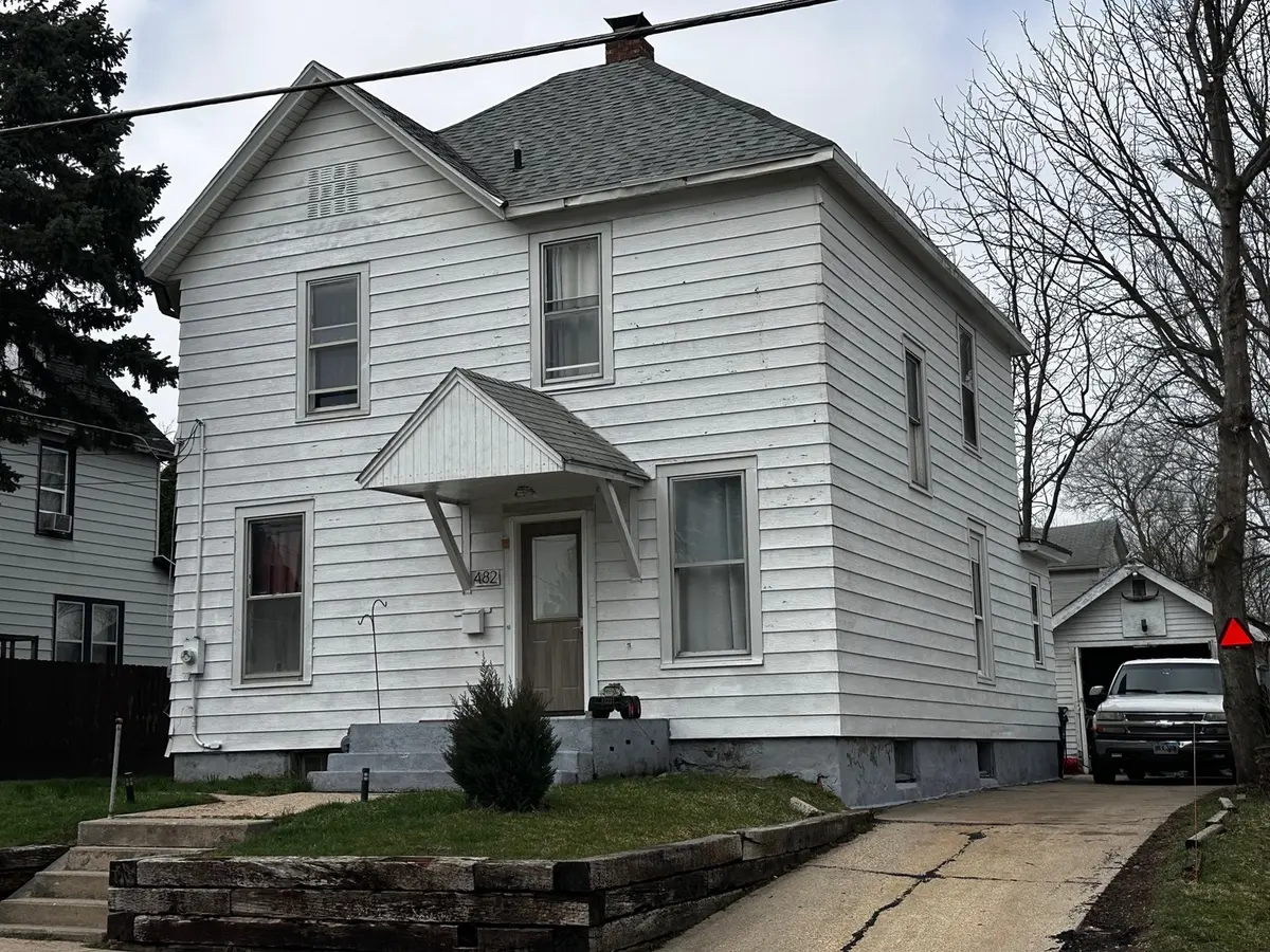 482 S Float AVE, Freeport, IL 61032