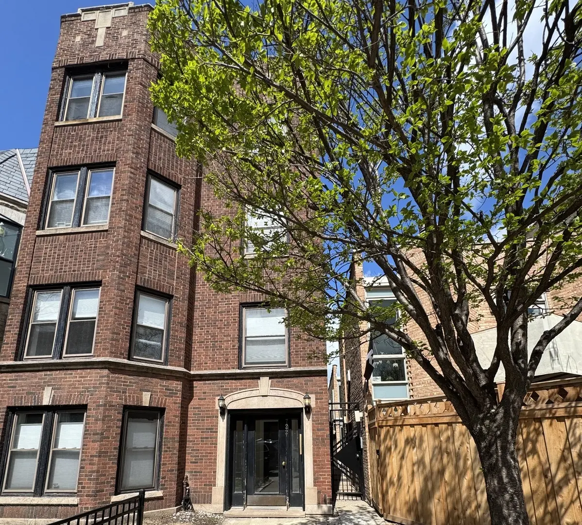 722 W Oakdale AVE #1R, Chicago, IL 60657