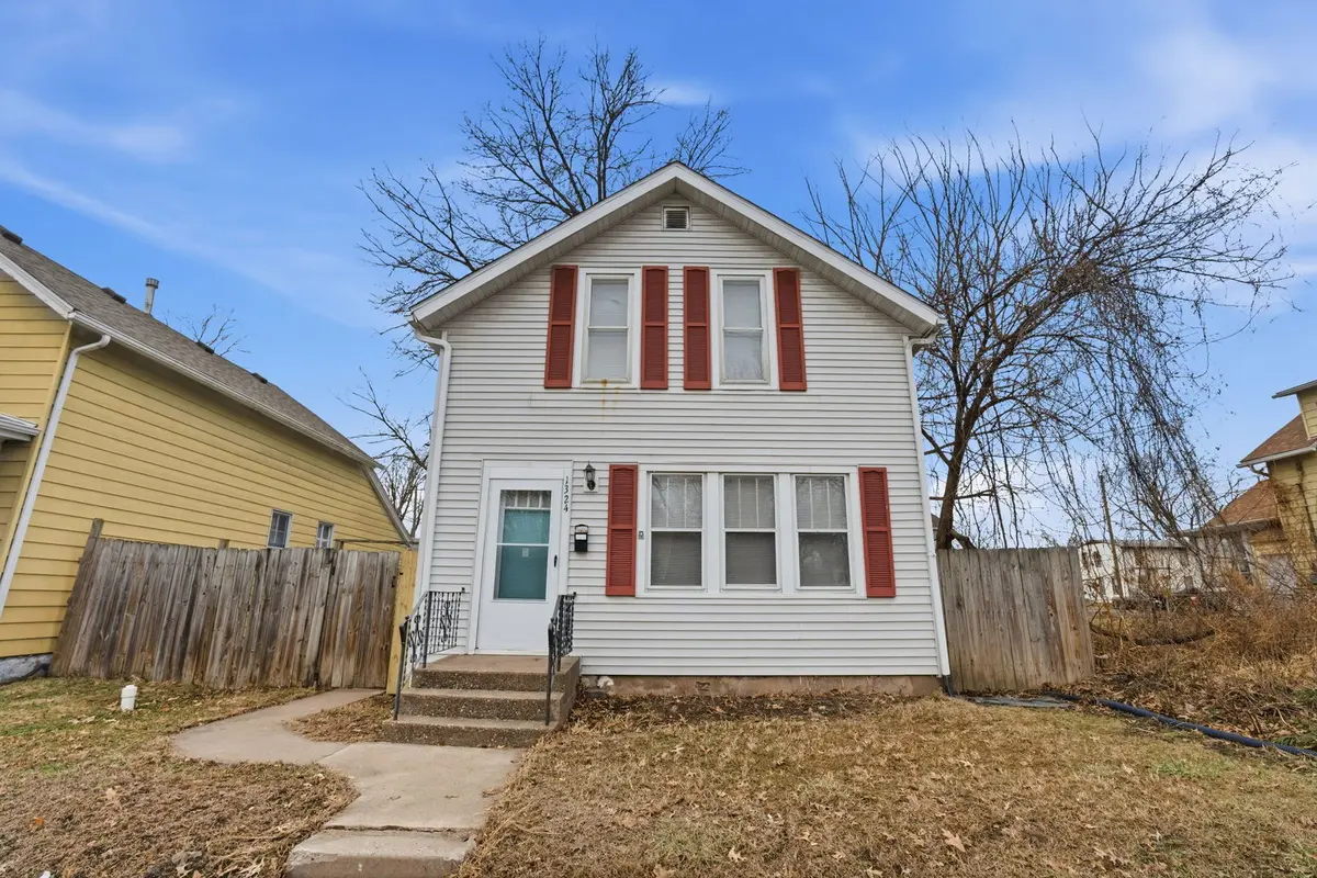 1324 Marquette ST, Davenport, IA 52804