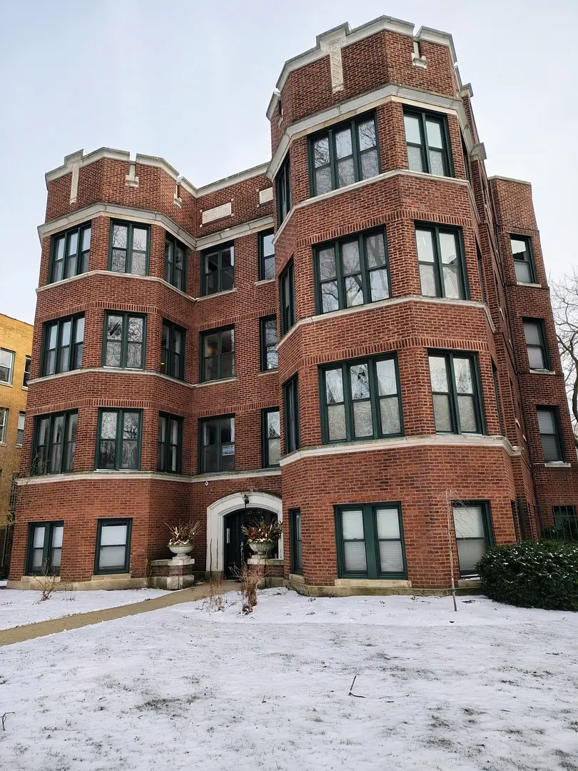 1325 W GREENLEAF AVE #2E, Chicago, IL 60626