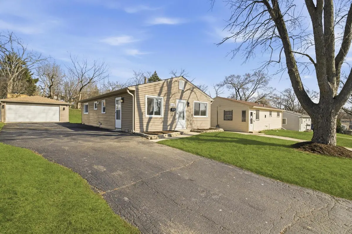 1543 Highland AVE, Glendale Heights, IL 60139