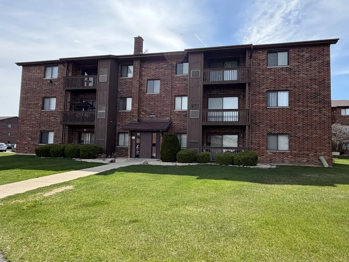 15723 Peggy LN #12, Oak Forest, IL 60452