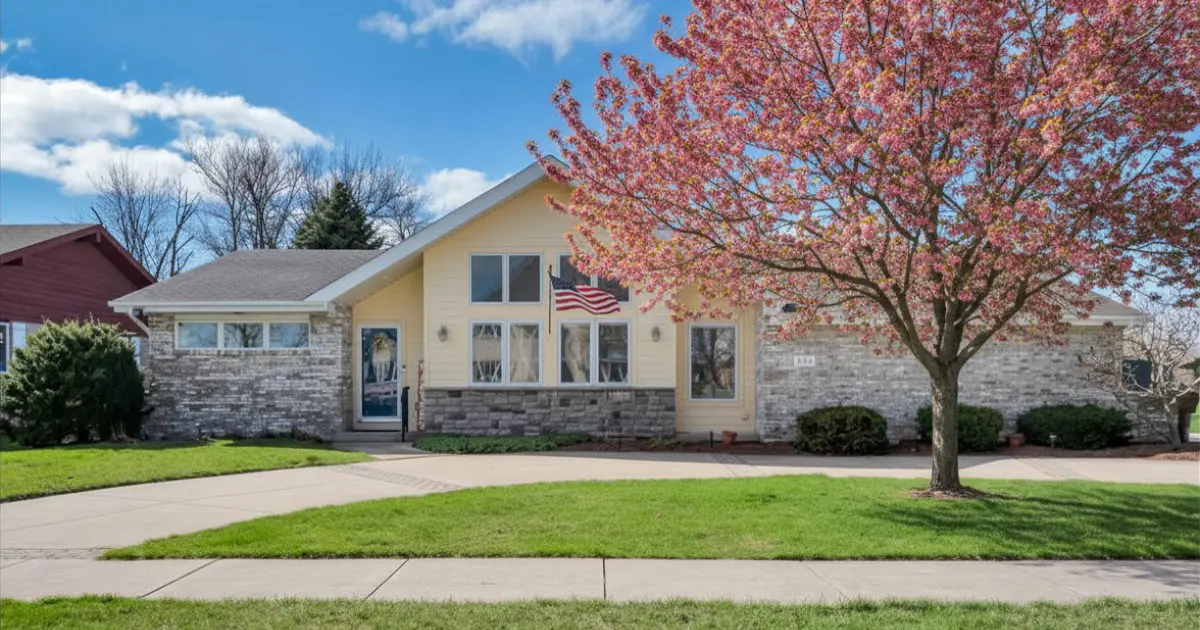 302 Miller ST, Beecher, IL 60401