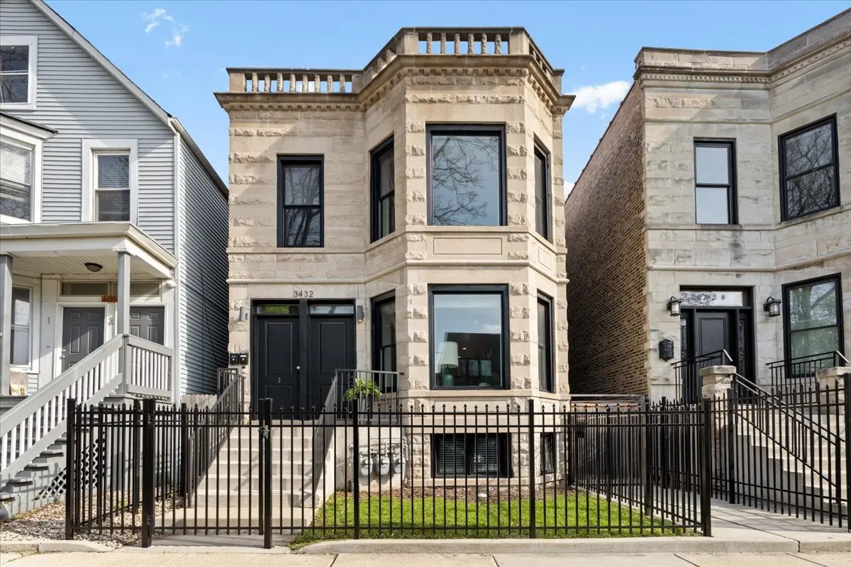 3432 W Belden AVE #1, Chicago, IL 60647