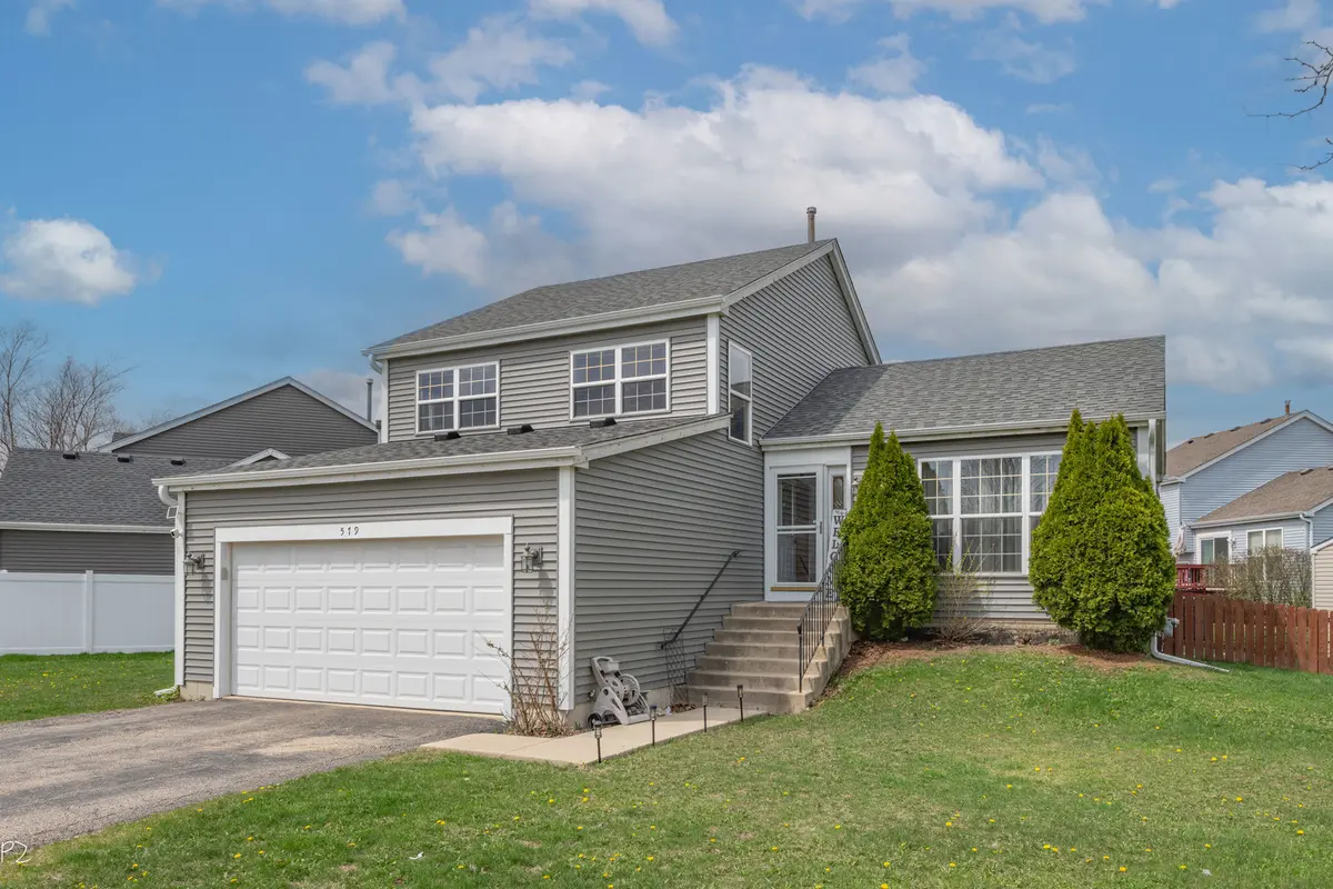 579 Rebecca LN, Bolingbrook, IL 60440