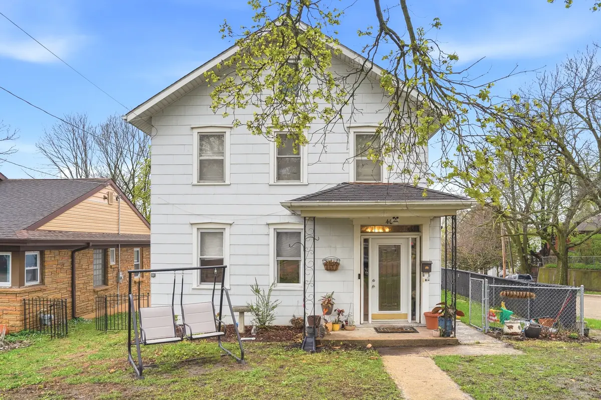 401 Crawford AVE, Dixon, IL 61021