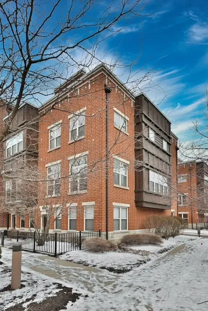 2523 S CALUMET AVE, Chicago, IL 60616