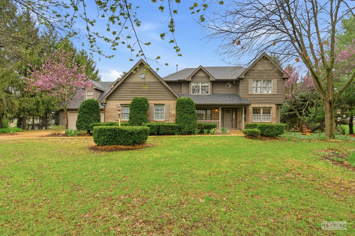15 Timber View LN, Yorkville, IL 60560