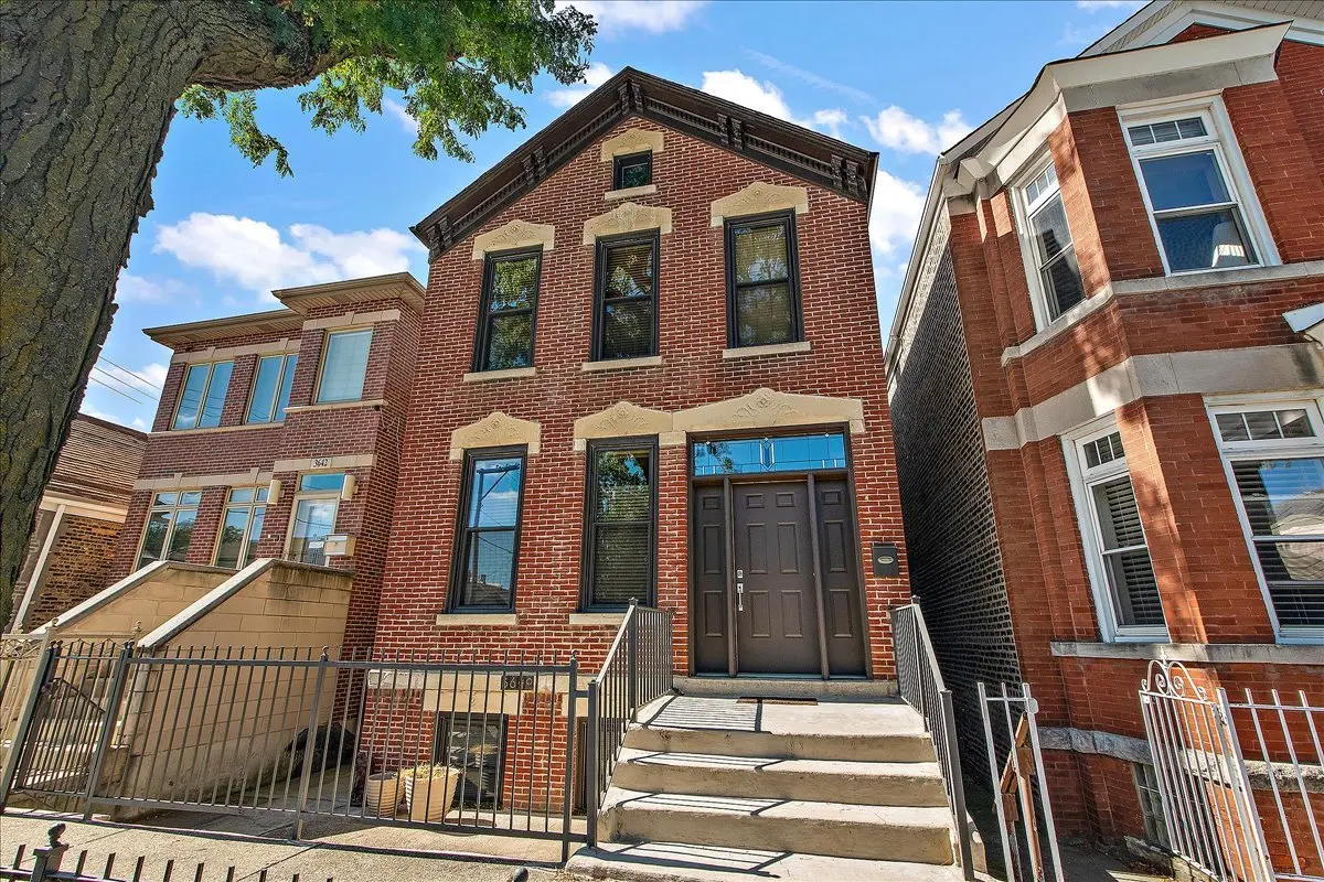 3640 S Lowe AVE, Chicago, IL 60609
