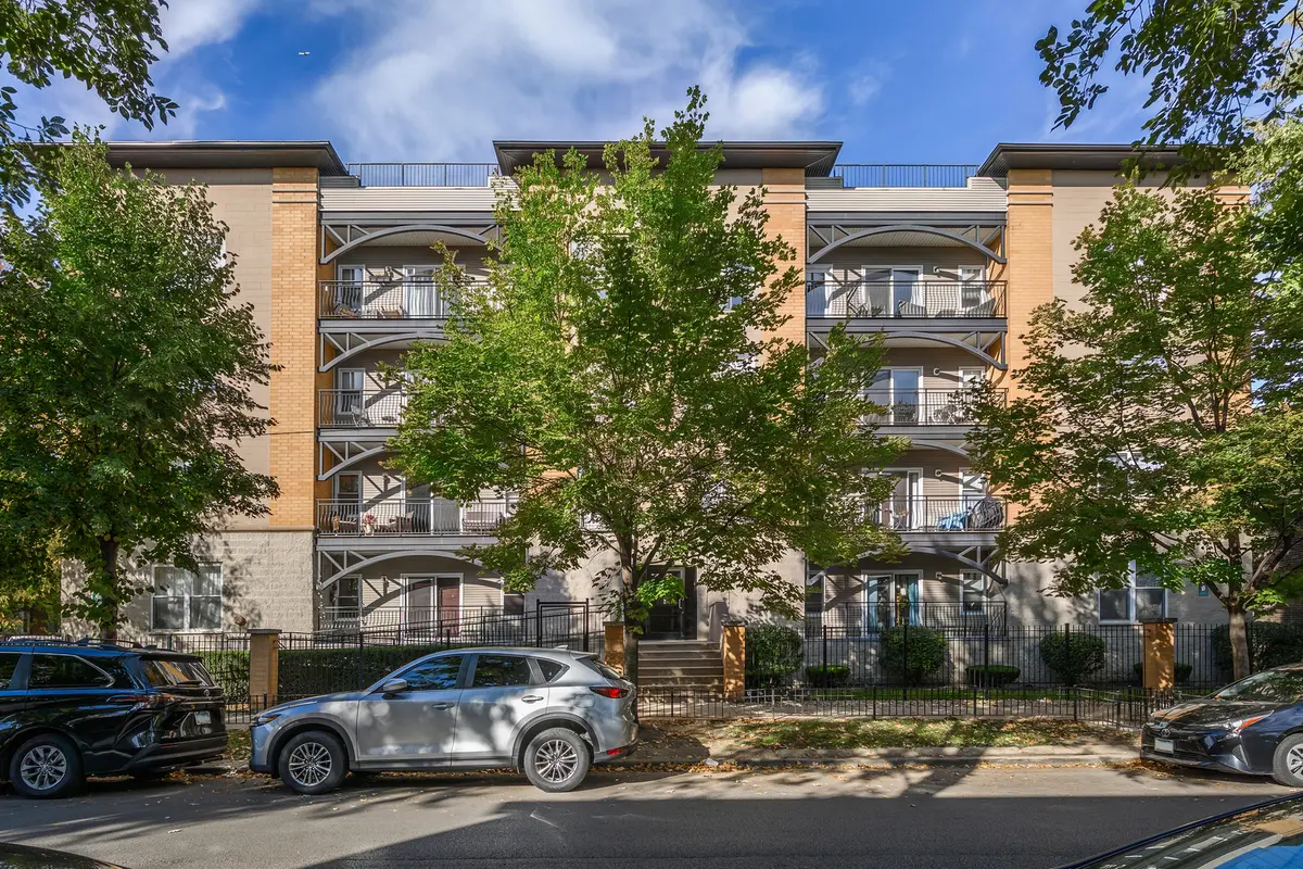 2720 W Cortland ST #105, Chicago, IL 60647