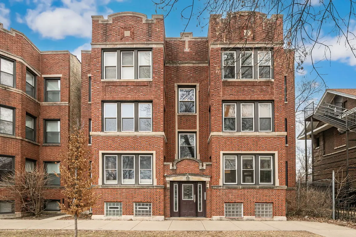 2210 N KEDZIE BLVD #1N, Chicago, IL 60647