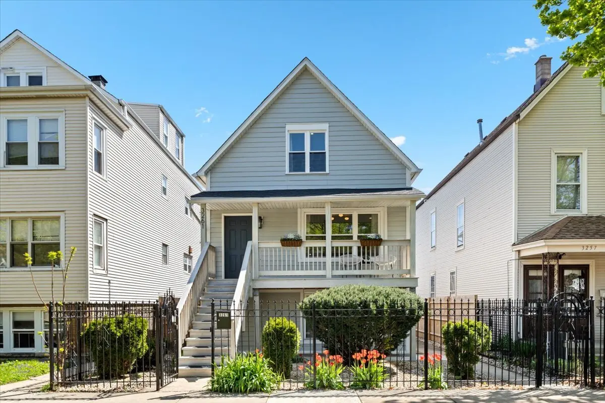 3261 N Central Park AVE, Chicago, IL 60618