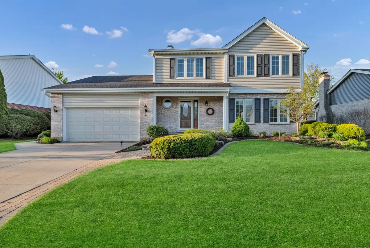1813 Chippingham RD, Woodridge, IL 60517