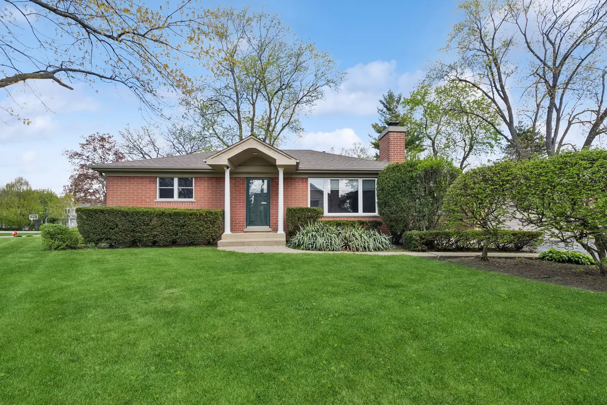 1603 N Evergreen AVE, Arlington Heights, IL 60004