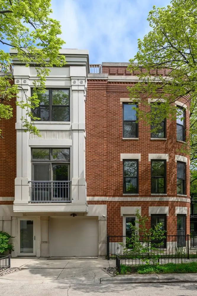 1713 N Bissell ST, Chicago, IL 60614