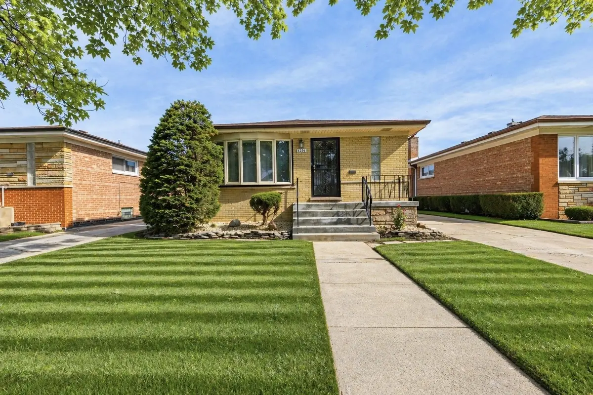 4236 W 78TH ST, Chicago, IL 60652