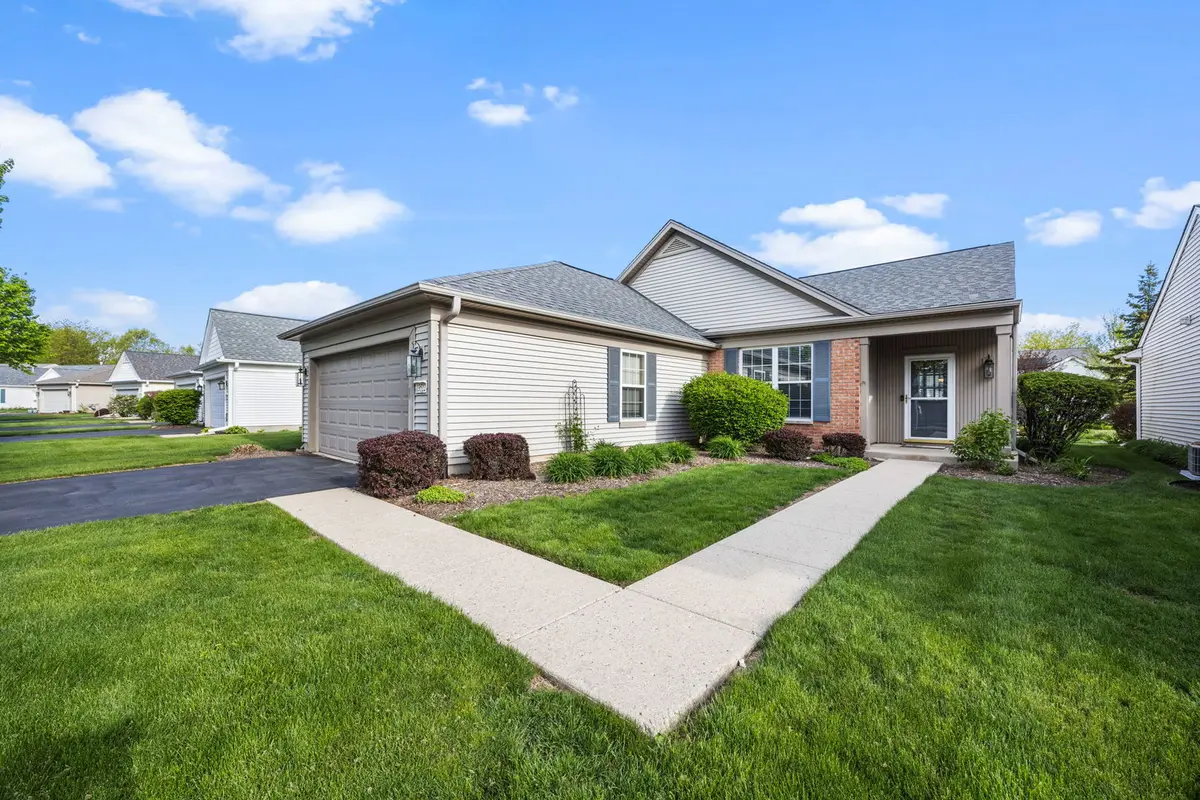 13522 Wildwood LN, Huntley, IL 60142