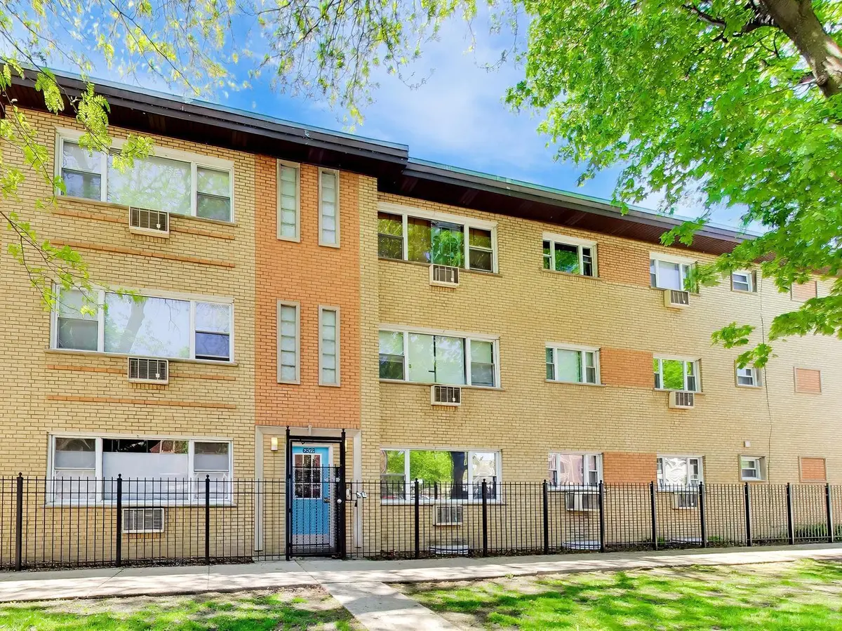 6828 N Greenview AVE #2S, Chicago, IL 60626