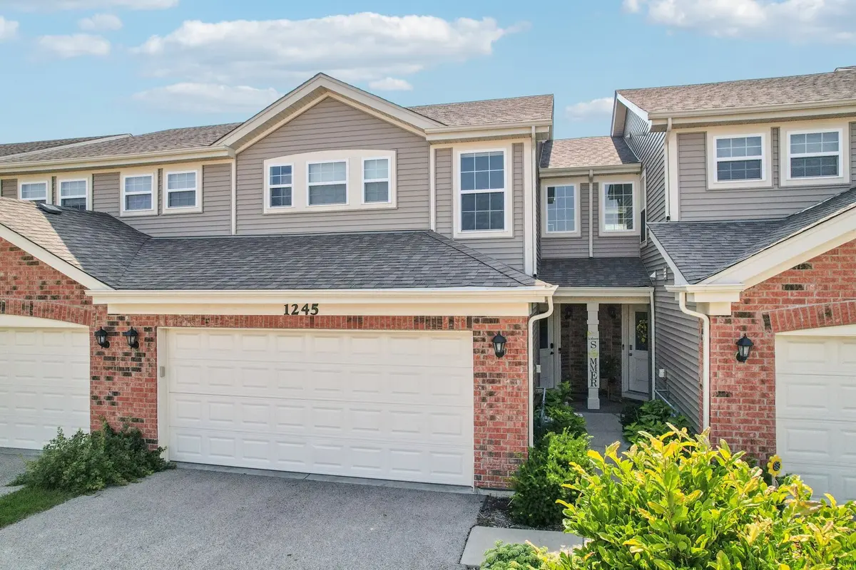 1245 Prairie View Pkwy, Cary, IL 60013