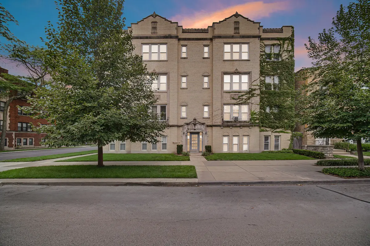 6104 N Rockwell ST #3N, Chicago, IL 60659