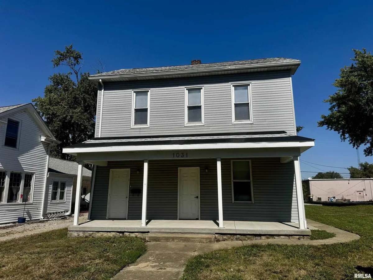 1031 FRANKLIN ST, Carlyle, IL 62231
