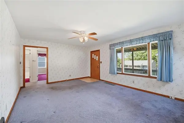 3129 Englewood TER, Independence, MO 64052