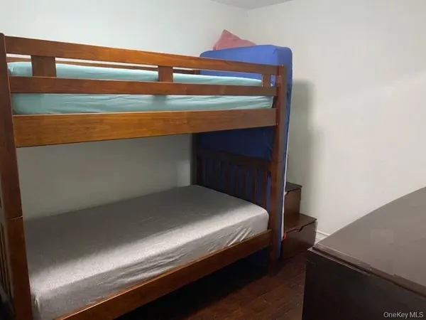 132 N 6th AVE, Mount Vernon, NY 10550