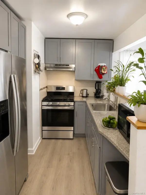 18514 144th AVE, Springfield Gardens, NY 11434
