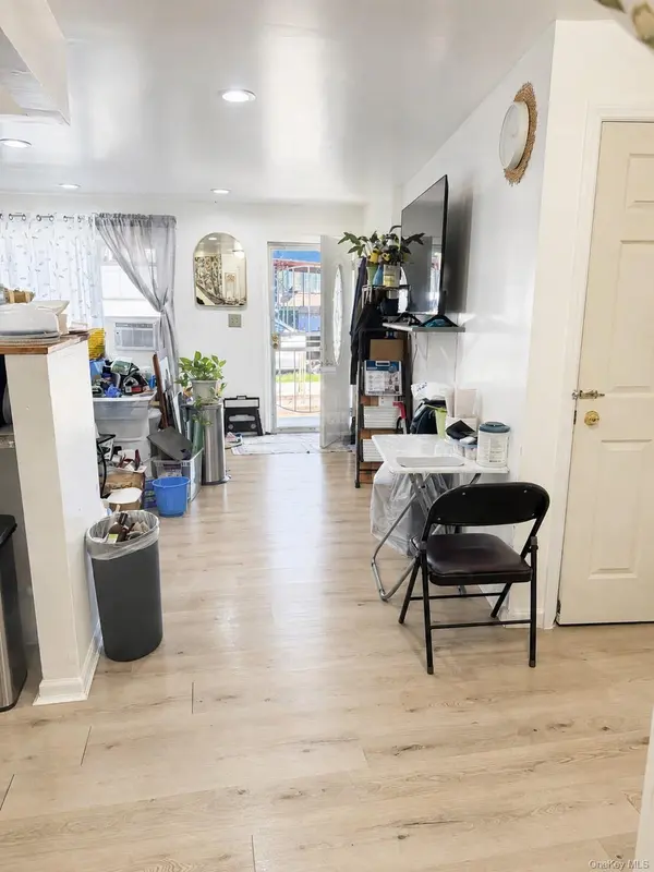 18514 144th AVE, Springfield Gardens, NY 11434