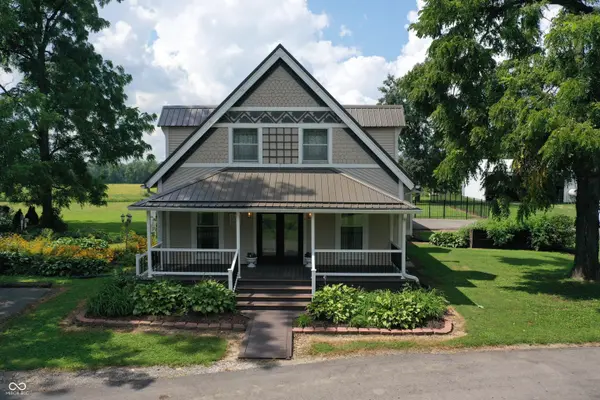 3596 N B Dale RD, Bloomingdale, IN 47832