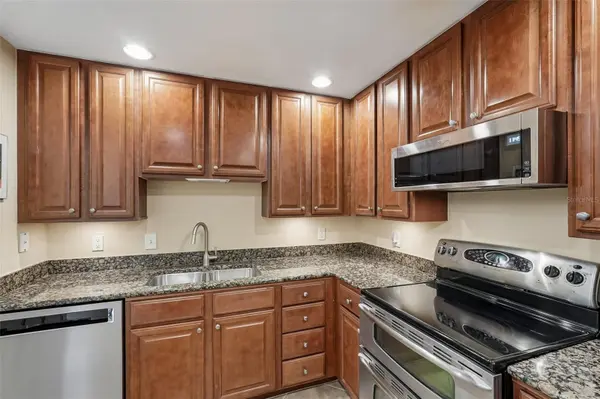 808 3RD AVE W #809, Bradenton, FL 34205