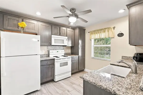 10100 AMELIA AVE, Englewood, FL 34224