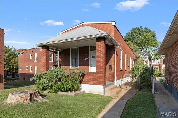3408 S Spring AVE, St Louis, MO 63116