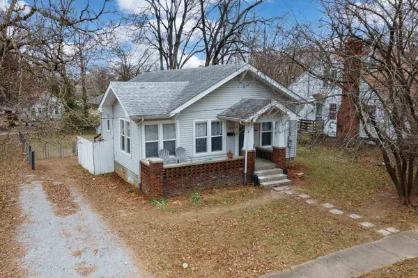 705 N Bridge ST, Carbondale, IL 62901