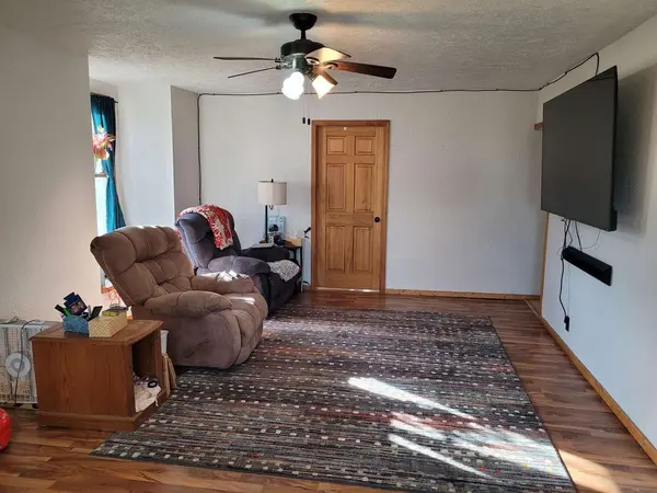 5531 N Hickory LN, Bonnie, IL 62816