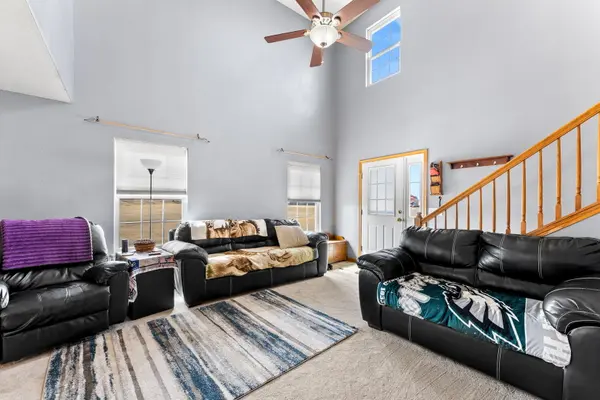 215 Misty Ln LN, Colona, IL 61241