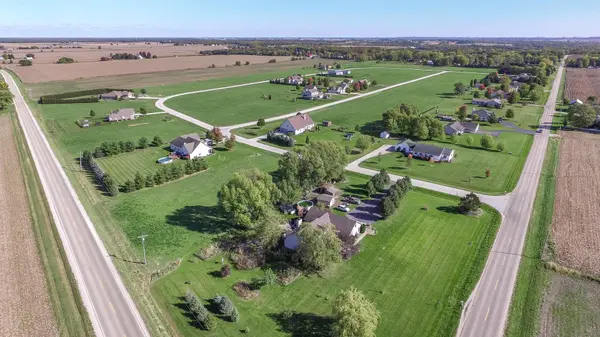 2455 N 4220th RD, Sheridan, IL 60551