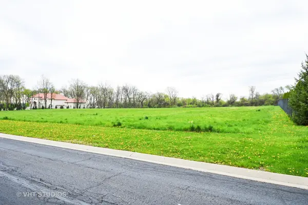 225 Westfield WAY, Barrington Hills, IL 60010
