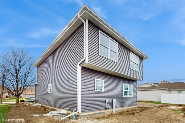 1439 Trailside DR, Beecher, IL 60401