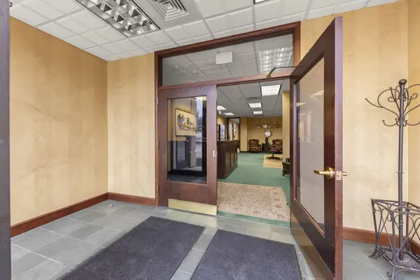 10S660 Kingery HWY, Willowbrook, IL 60527
