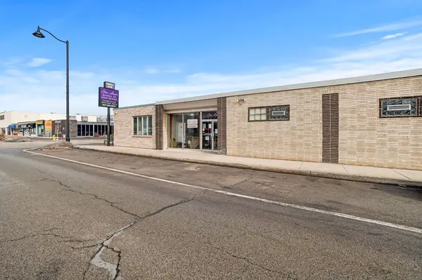8057 N Milwaukee AVE, Niles, IL 60714