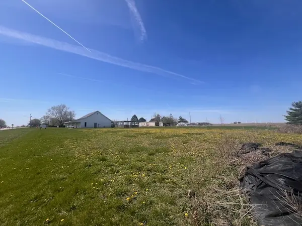 100 S Fourth ST, Wapella, IL 61777