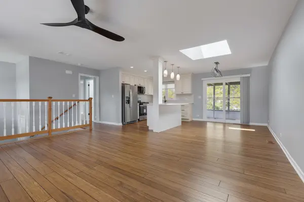 50 Kendal RD, Elk Grove Village, IL 60007