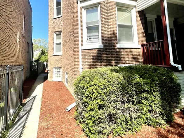 1426 N Central Park AVE, Chicago, IL 60651