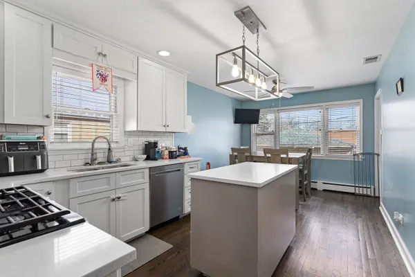 10155 Kildare AVE, Oak Lawn, IL 60453
