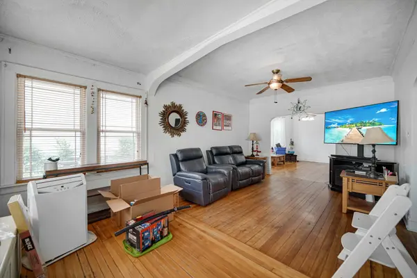 320 E 138th ST, Chicago, IL 60827