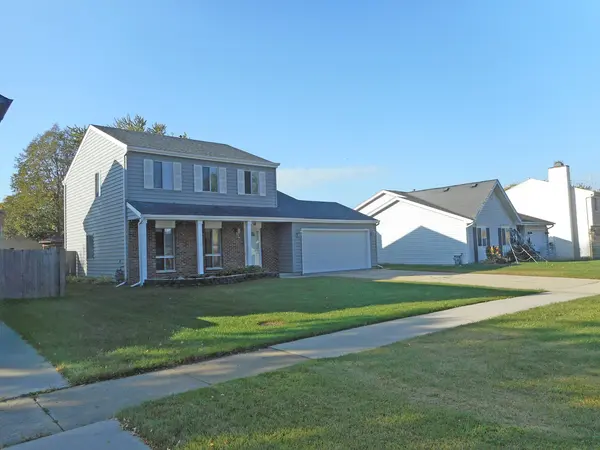 1318 Antigo TRL, Carol Stream, IL 60188